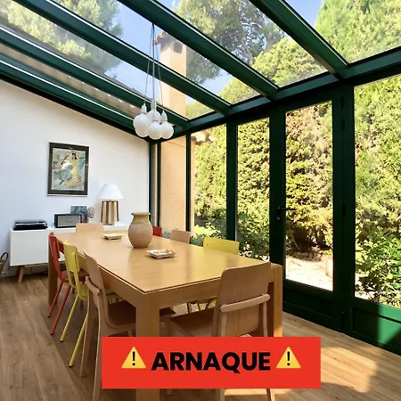 Lovely Fully Renovated Provencal Attention Arnaque Villa *