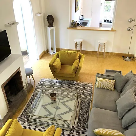 Lovely Fully Renovated Provencal Attention Arnaque Villa Antibes